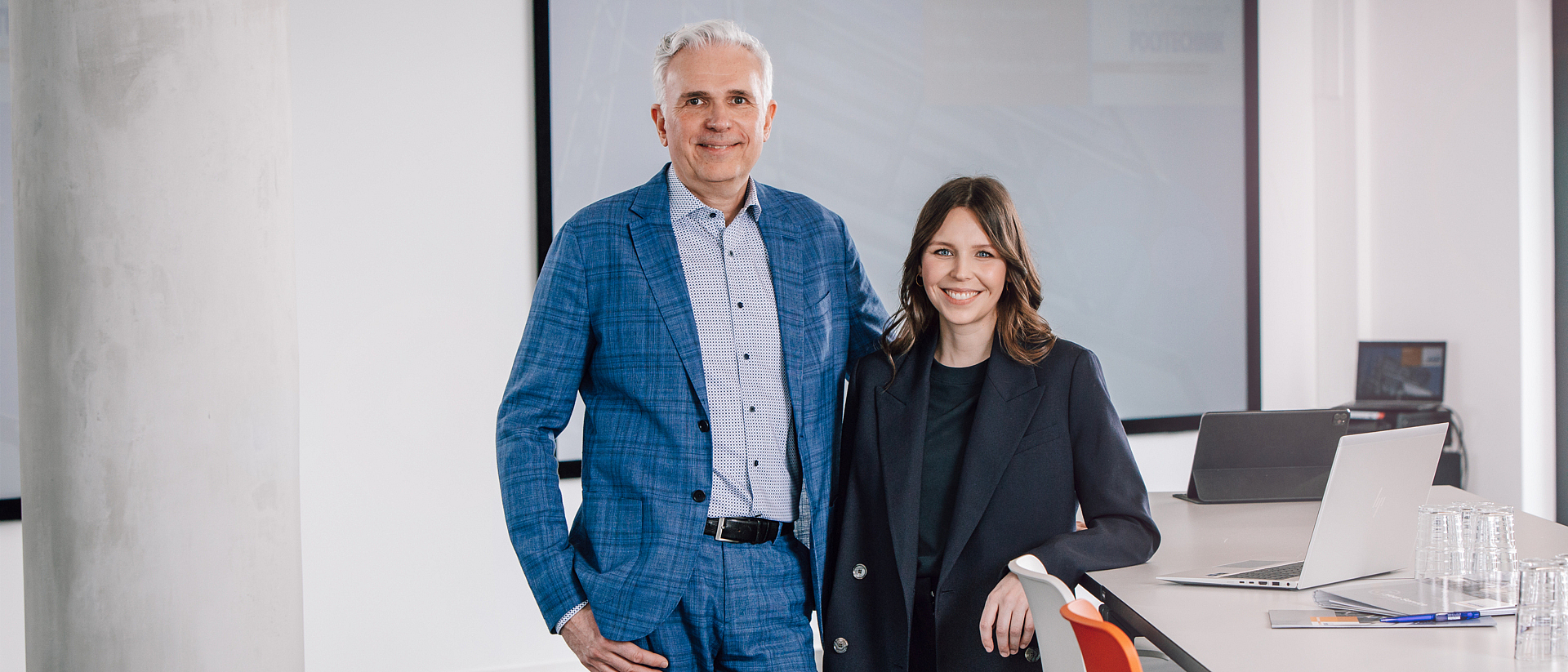 Lisa Marie Höcker und ihr Vater Frank Höcker, Geschäftsführer von Polytechnik GmbH
