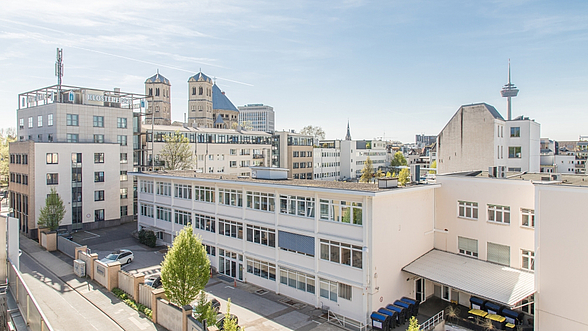 © MCM Klosterfrau Vertriebsgesellschaft mbH Außenansicht Klosterfrau Headquarter