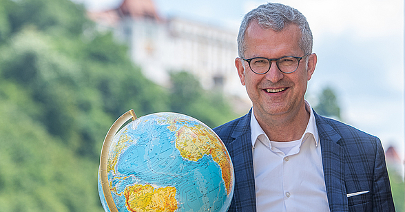 Dr. Fritz Audebert, Gründer und Vorstandsvorsitzender der ICUnet.Group