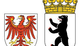 Zu sehen sind die Wappen von Brandenburg und Berlin